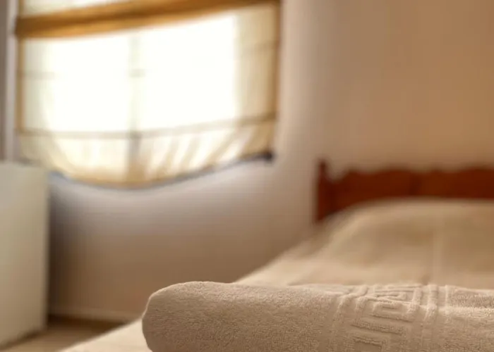 Maira House Hotel *