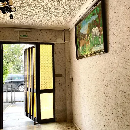 Hotel Maira House *